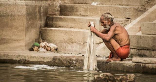 印度最乾淨城市印多爾自來水混排泄物　釀10死、逾千人上吐下瀉